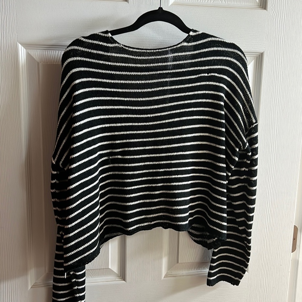 Black & white striped twist back sweater size large